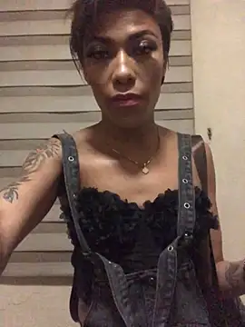 Snapshot of Kylie_Hairy_Bbc chatting on October 5, 2025, 12:45 am Kylie Hairy Bbc online show from October 5, 2025, 12:45 am