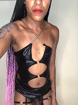 Snapshot of Kylie_Hairy_Bbc chatting on February 2, 2025, 10:06 pm Kylie Hairy Bbc online show from February 2, 2025, 10:06 pm