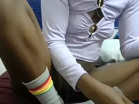 Crazy ass bitch online show from December 13, 2024, 2:49 pm