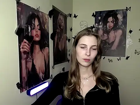 Snapshot of StrangerGi chatting on October 11, 2025, 6:31 pm StrangerGi online show from October 11, 2025, 6:31 pm