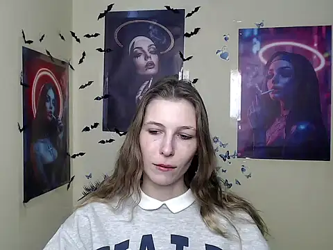 Snapshot of StrangerGi chatting on March 18, 2025, 12:39 pm StrangerGi online show from March 18, 2025, 12:39 pm