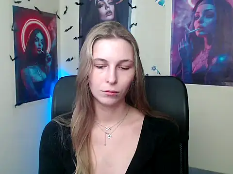 Snapshot of StrangerGi chatting on April 28, 2026, 12:09 pm StrangerGi online show from April 28, 2026, 12:09 pm