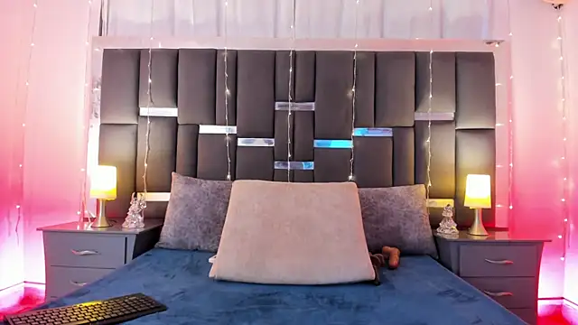 Snapshot of talivega chatting on December 1, 2025, 8:53 pm talivega online show from December 1, 2025, 8:53 pm