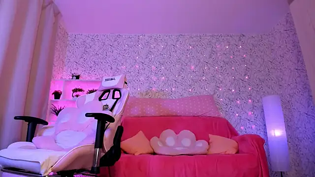 luna cross online show from March 2, 2025, 7:21 am