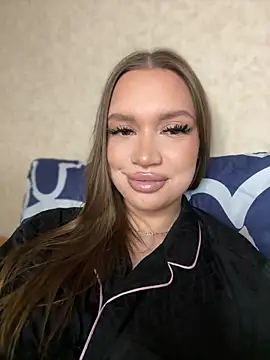 Snapshot of bunnyrich chatting on February 24, 2026, 8:42 pm bunnyrich online show from February 24, 2026, 8:42 pm