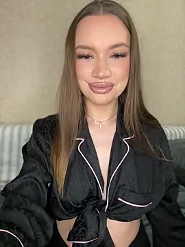 Snapshot of bunnyrich chatting on February 3, 2026, 6:57 pm bunnyrich online show from February 3, 2026, 6:57 pm