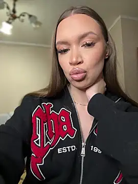 Snapshot of bunnyrich chatting on February 13, 2026, 7:58 pm bunnyrich online show from February 13, 2026, 7:58 pm