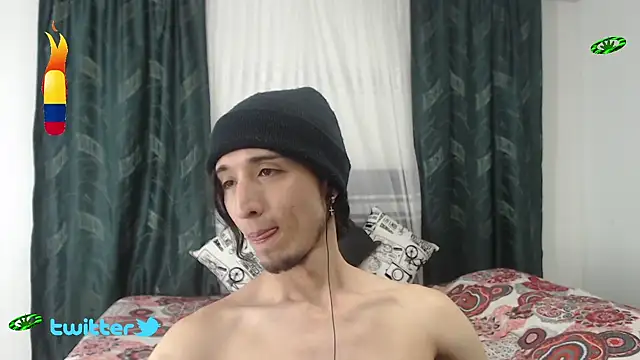Snapshot of dereck_boy19 chatting on January 29, 2025, 11:35 pm dereck boy19 online show from January 29, 2025, 11:35 pm
