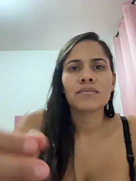 ambarsmith02 online show from March 15, 2026, 9:33 pm