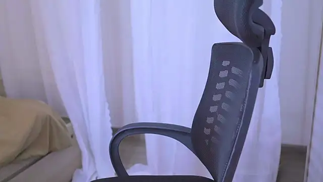 Snapshot of sinnn chatting on October 15, 2025, 4:48 pm sinnn online show from October 15, 2025, 4:48 pm