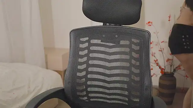 Snapshot of sinnn chatting on December 19, 2025, 4:20 pm sinnn online show from December 19, 2025, 4:20 pm