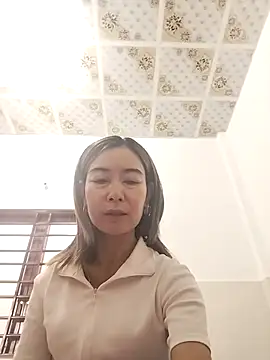 Sexy-ladyboobs20 online show from December 4, 2025, 1:37 am