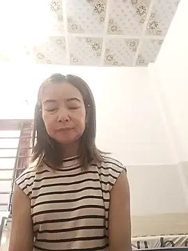 Sexy-ladyboobs20 online show from November 13, 2025, 1:09 am