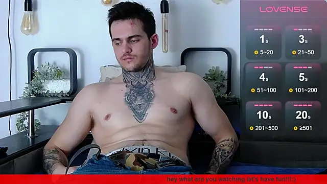 Snapshot of CarterCole chatting on March 14, 2025, 1:57 pm CarterCole online show from March 14, 2025, 1:57 pm