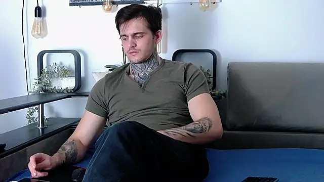 Snapshot of CarterCole chatting on March 9, 2025, 6:00 pm CarterCole online show from March 9, 2025, 6:00 pm