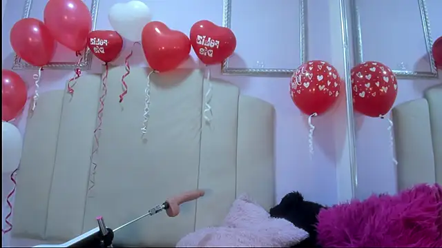 Grettel-ramirez online show from February 16, 2026, 7:56 pm