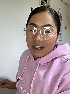 Snapshot of Sweet__Nurse1 chatting on May 1, 2026, 4:45 pm Sweet Nurse1 online show from May 1, 2026, 4:45 pm
