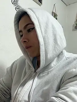 Snapshot of Sweet__Nurse1 chatting on October 17, 2025, 1:42 am Sweet Nurse1 online show from October 17, 2025, 1:42 am