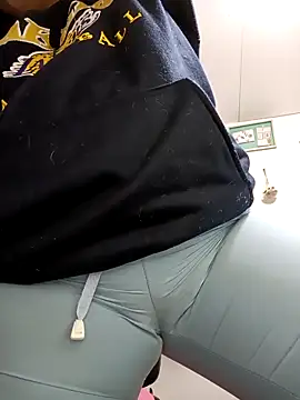 Snapshot of Sweet__Nurse1 chatting on November 16, 2025, 5:45 am Sweet Nurse1 online show from November 16, 2025, 5:45 am