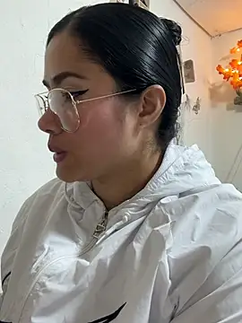 Snapshot of Sweet__Nurse1 chatting on February 26, 2026, 8:09 pm Sweet Nurse1 online show from February 26, 2026, 8:09 pm