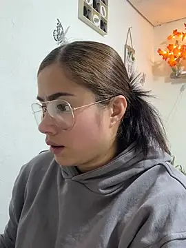 Snapshot of Sweet__Nurse1 chatting on February 19, 2026, 1:08 pm Sweet Nurse1 online show from February 19, 2026, 1:08 pm