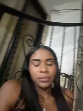 Snapshot of SunnyPage chatting on November 7, 2025, 1:32 am SunnyPage online show from November 7, 2025, 1:32 am