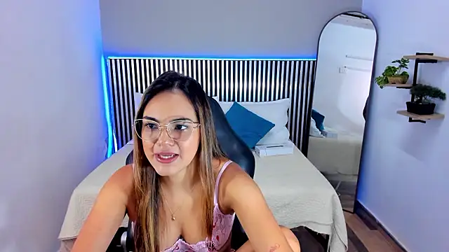 Stacey white  online show from March 29, 2026, 2:30 pm