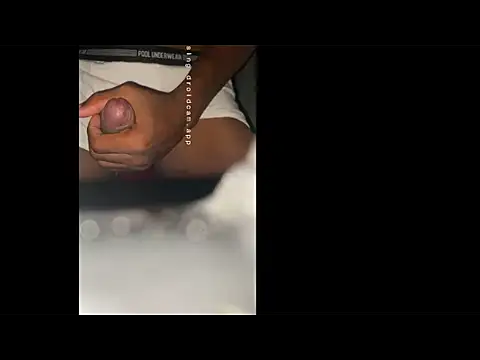 kidnovo online show from April 7, 2026, 1:18 am