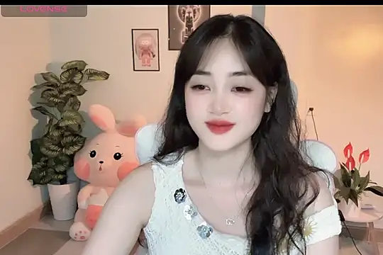  Aimy  online show from October 27, 2025, 4:41 pm