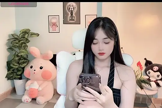  Aimy  online show from December 3, 2025, 6:03 am