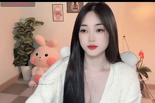  Aimy  online show from November 21, 2025, 4:17 pm