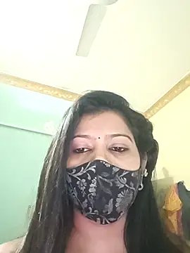 Snapshot of SANAYA_ROY chatting on February 18, 2026, 8:33 am SANAYA ROY online show from February 18, 2026, 8:33 am