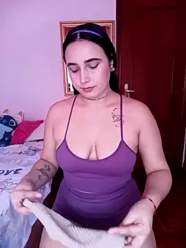 Juanamd1 online show from March 20, 2025, 9:04 am