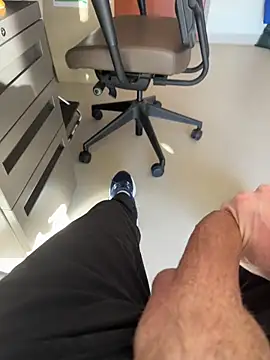 34thwonder online show from November 5, 2025, 8:56 pm