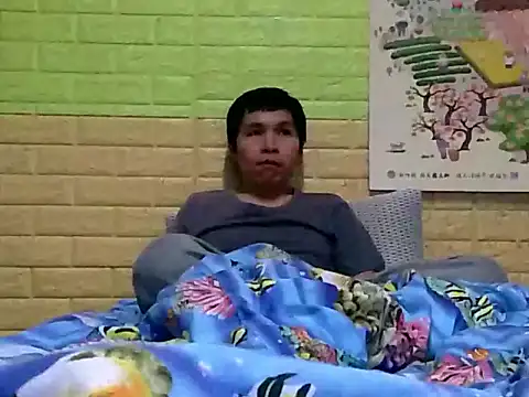 zhan7965 online show from December 31, 2024, 4:25 pm