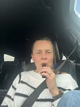 scrummymummy2 online show from March 6, 2026, 12:55 pm