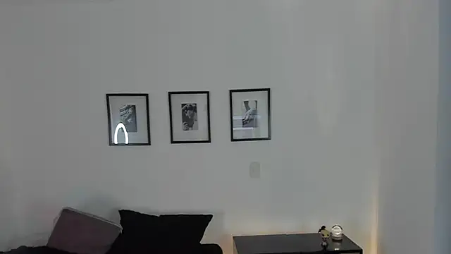 Snapshot of Dereck_vega chatting on September 17, 2025, 8:44 pm Dereck vega online show from September 17, 2025, 8:44 pm