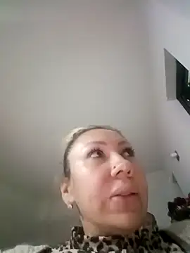 Snapshot of coral_smitth chatting on November 9, 2025, 6:56 pm coral smitth online show from November 9, 2025, 6:56 pm