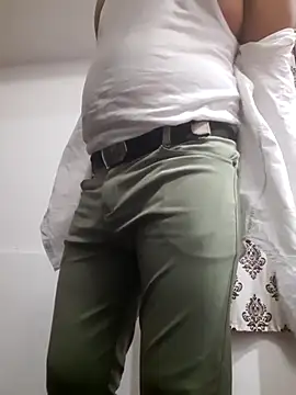 Guyinshortss online show from February 27, 2026, 8:19 pm