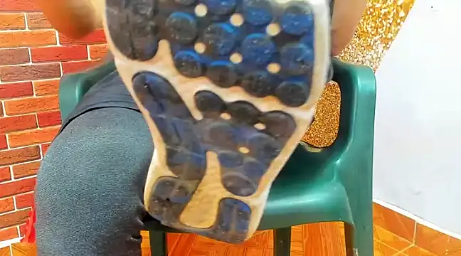 Snapshot of MasterSEX420 chatting on February 23, 2025, 3:51 pm MasterSEX420 online show from February 23, 2025, 3:51 pm