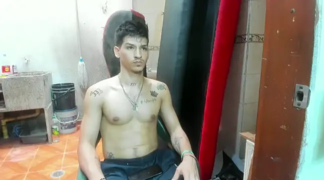 Snapshot of MasterSEX420 chatting on February 8, 2025, 2:38 pm MasterSEX420 online show from February 8, 2025, 2:38 pm