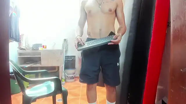 Snapshot of MasterSEX420 chatting on February 9, 2025, 5:08 am MasterSEX420 online show from February 9, 2025, 5:08 am