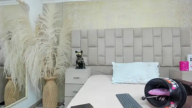 EmmaTorres  online show from January 17, 2026, 9:29 pm