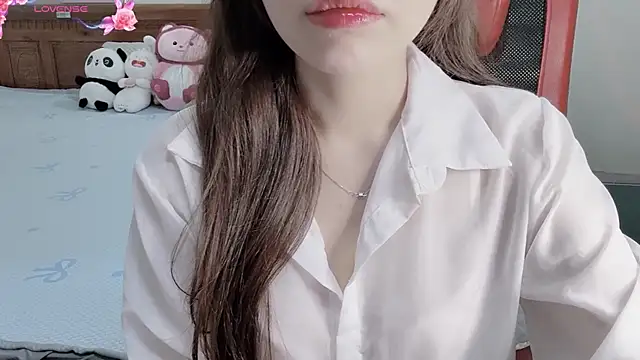 TrinhH Nabbi online show from April 16, 2026, 1:23 pm