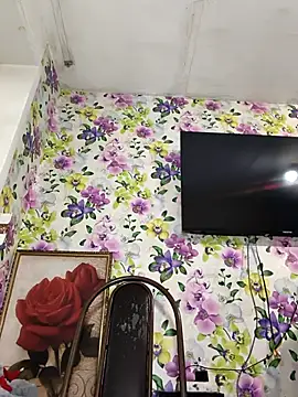 sweetbb15 online show from December 3, 2025, 10:25 am