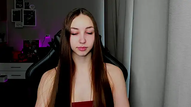 Snapshot of Sm0ly chatting on March 30, 2026, 2:46 am Sm0ly online show from March 30, 2026, 2:46 am