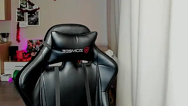 Sm0ly online show from January 13, 2026, 2:59 am