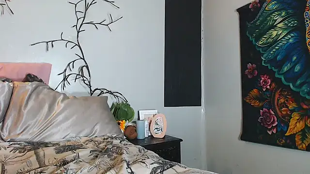 Snapshot of FRUITOFEDEN01 chatting on February 5, 2025, 4:03 pm FRUITOFEDEN01 online show from February 5, 2025, 4:03 pm