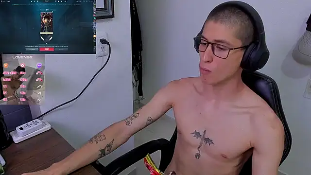 Snapshot of Jaack_str chatting on December 12, 2024, 11:14 pm Jaack str online show from December 12, 2024, 11:14 pm