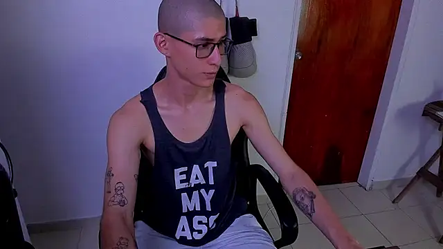 Snapshot of Jaack_str chatting on December 3, 2024, 9:39 pm Jaack str online show from December 3, 2024, 9:39 pm